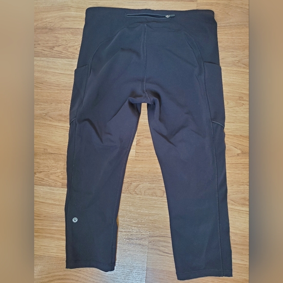 Lululemon 3/4 length leggings size 10 BLACK - Picture 2 of 4